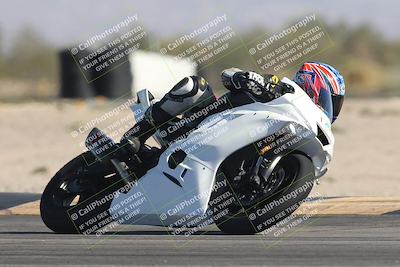 media/Oct-30-2025-Racers Edge (Thu) [[dabbdaf680]]/2-A Group/Session 2 (Turn 16)/